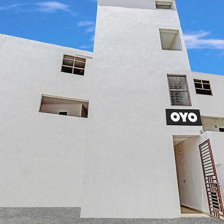 Super Hotel O Easy Stay Inn Lucknow Exterior photo