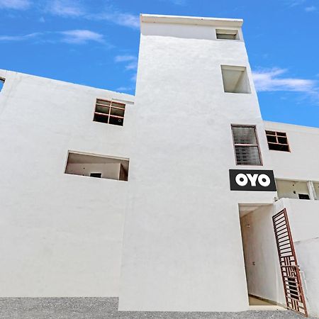 Super Hotel O Easy Stay Inn Lucknow Exterior photo