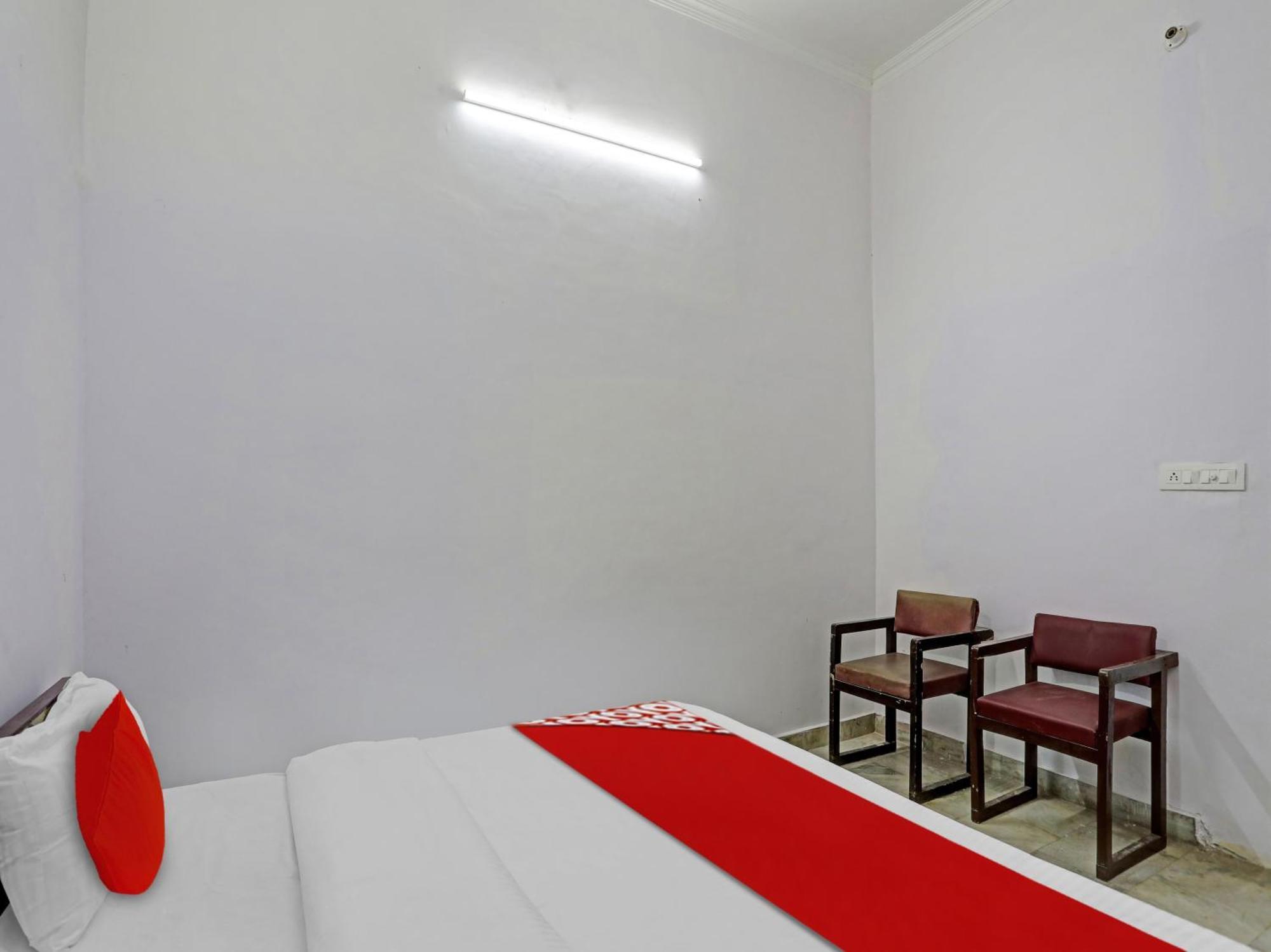 Super Hotel O Easy Stay Inn Lucknow Exterior photo