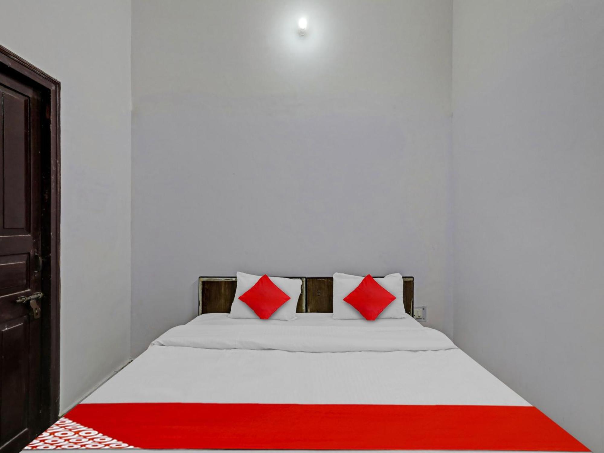 Super Hotel O Easy Stay Inn Lucknow Exterior photo