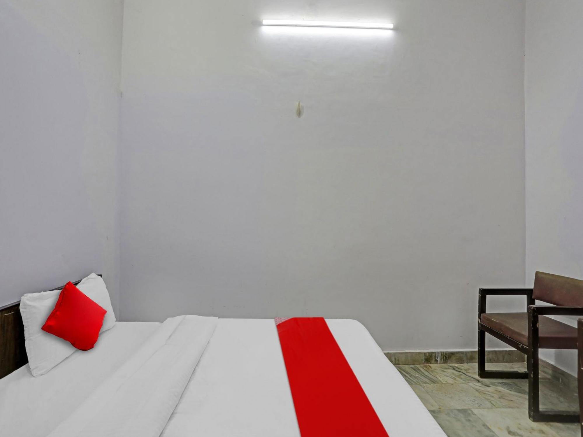 Super Hotel O Easy Stay Inn Lucknow Exterior photo